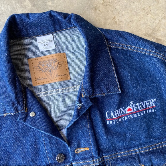 Vintage 90s Y2k Cabin Fever entertainment inc denim jean jacket made in Canada - Picture 1 of 8